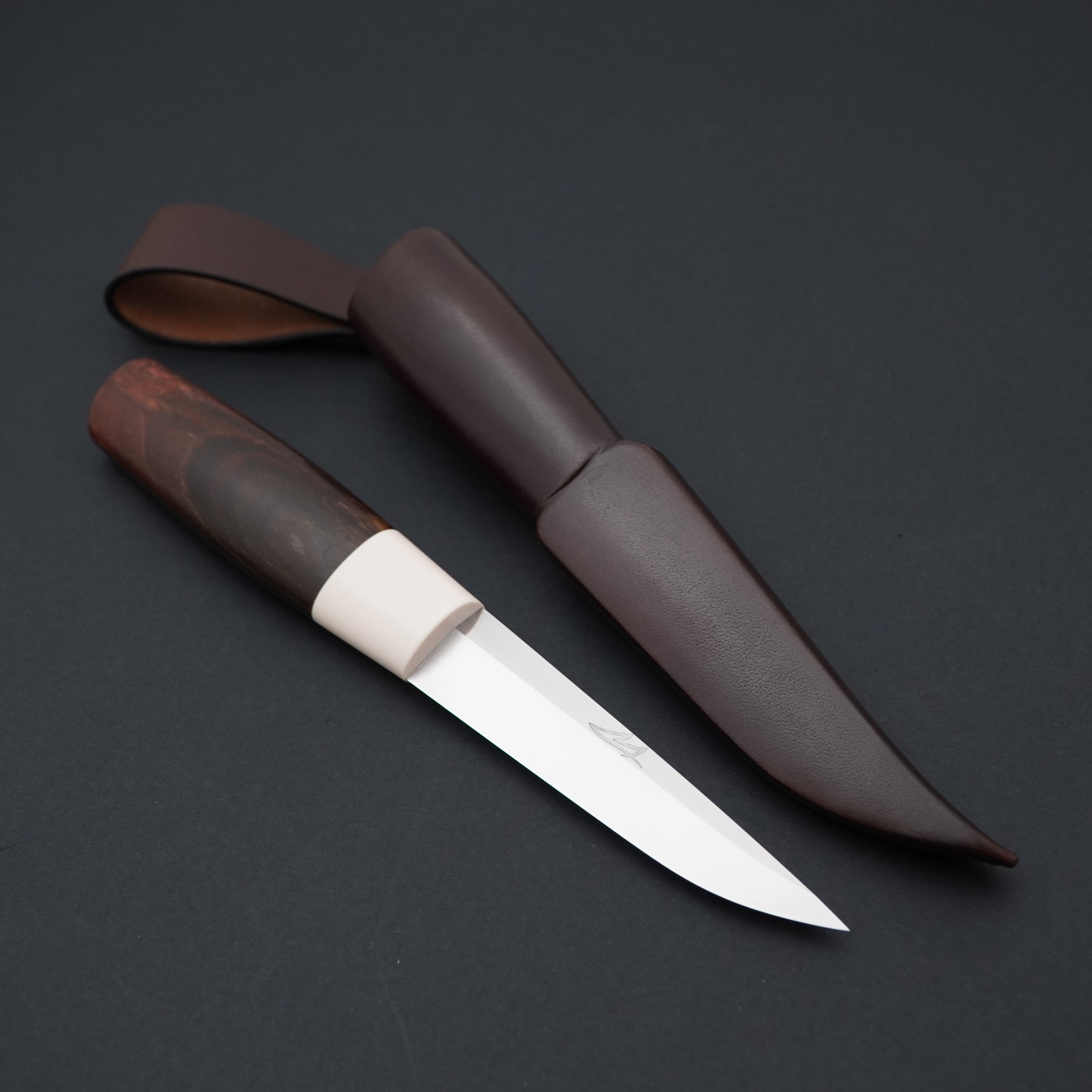 FinnRover Loue M64 ルーケンピネン　ブッシュクラフト　トナカイ Niva, reindeer antler/curly birch – ML Custom Knives