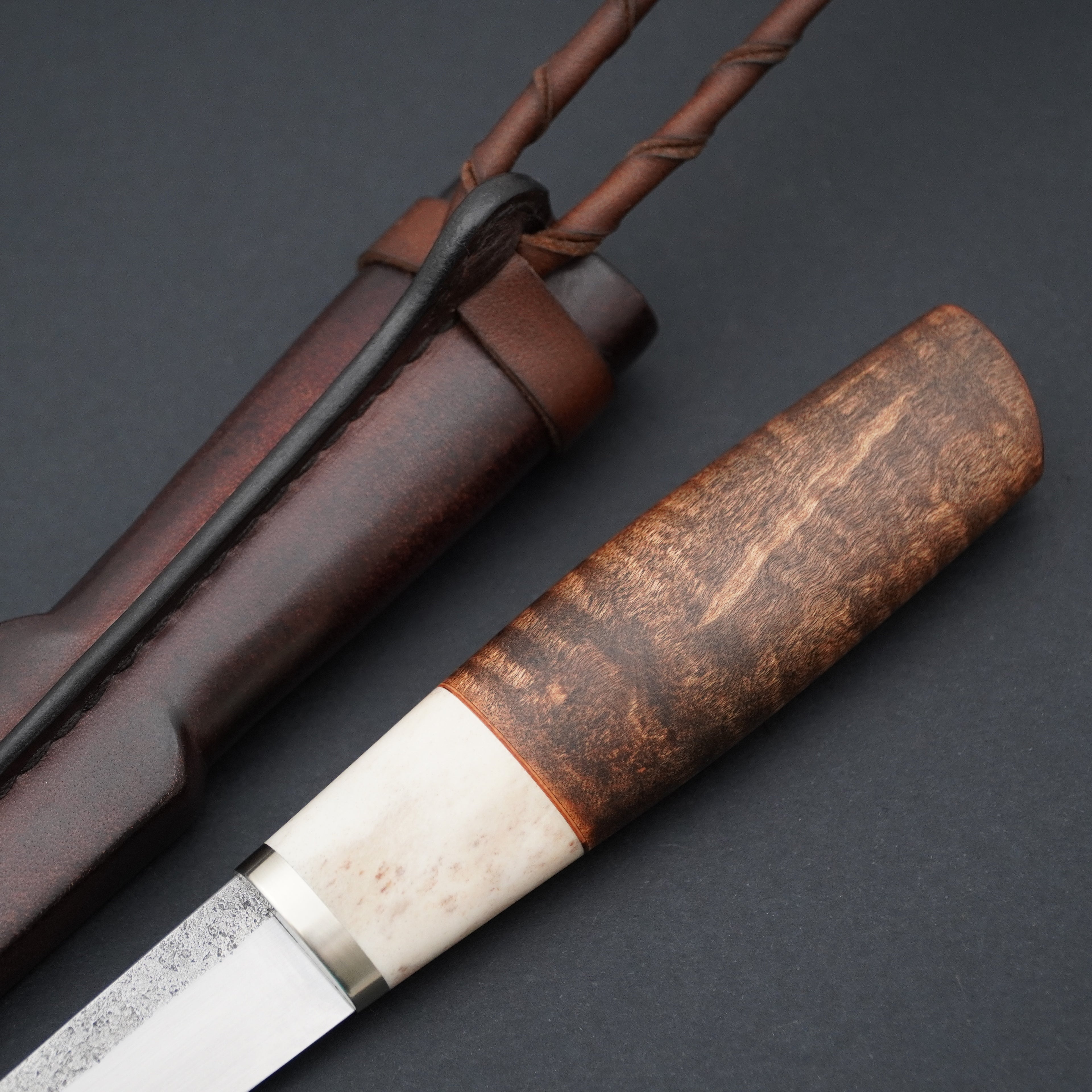Puukko, sarvi/loimuvaahtera