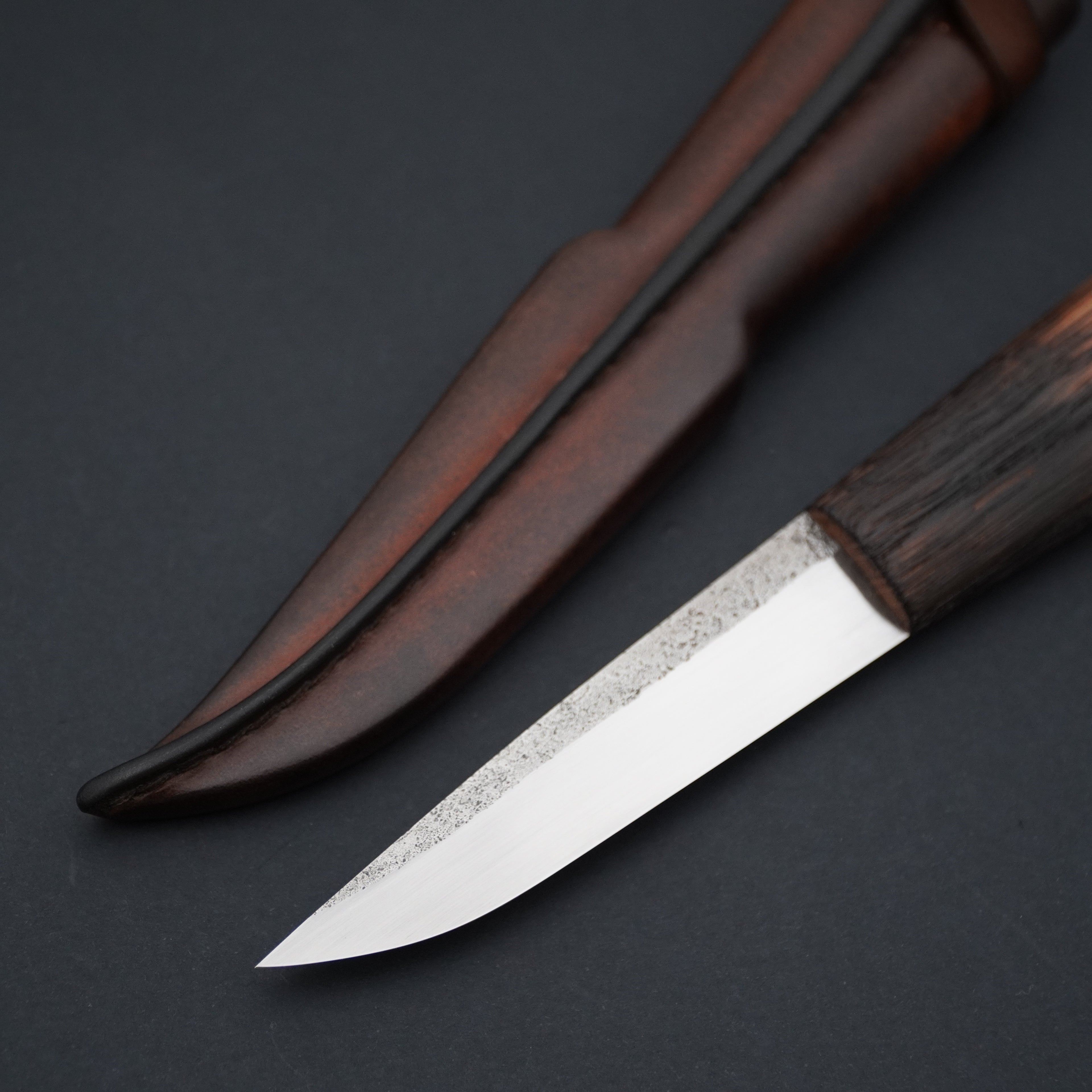 Puukko, poltettu tammi