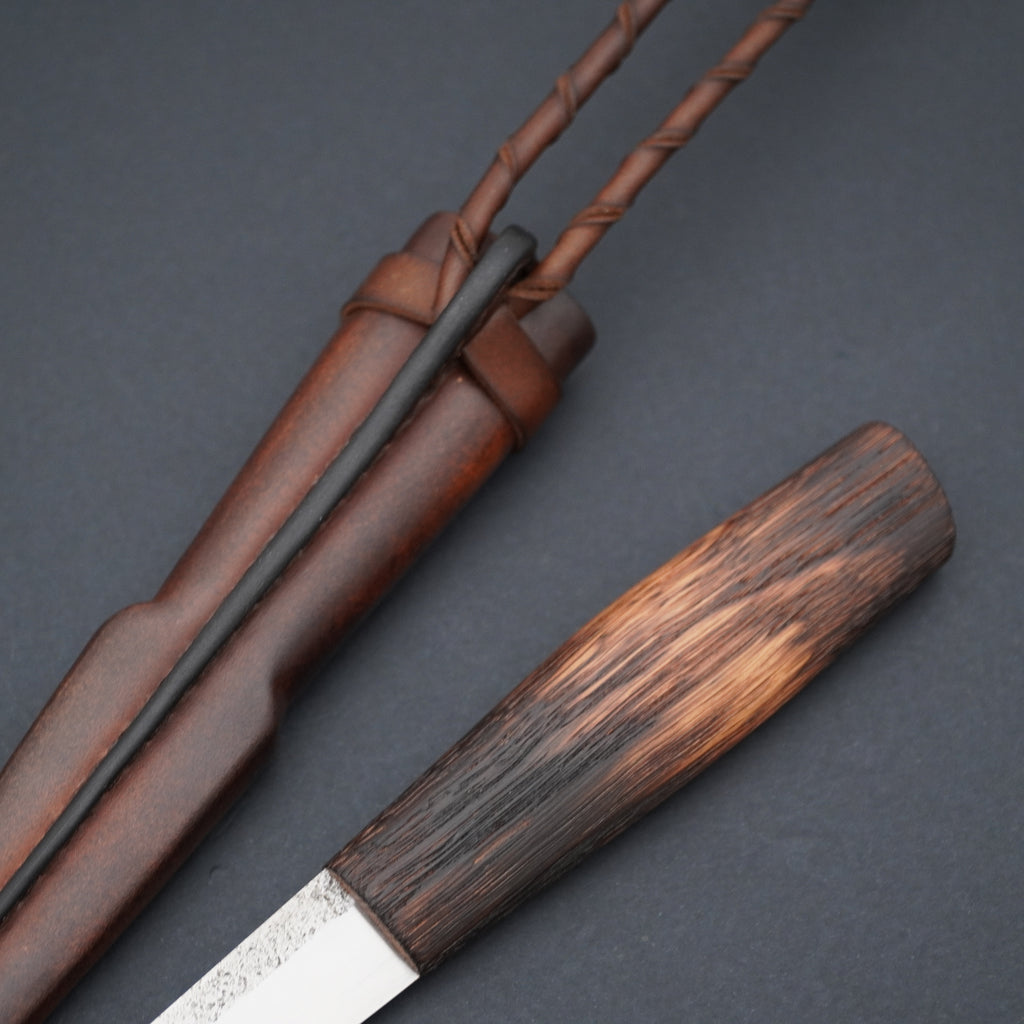 Puukko, poltettu tammi