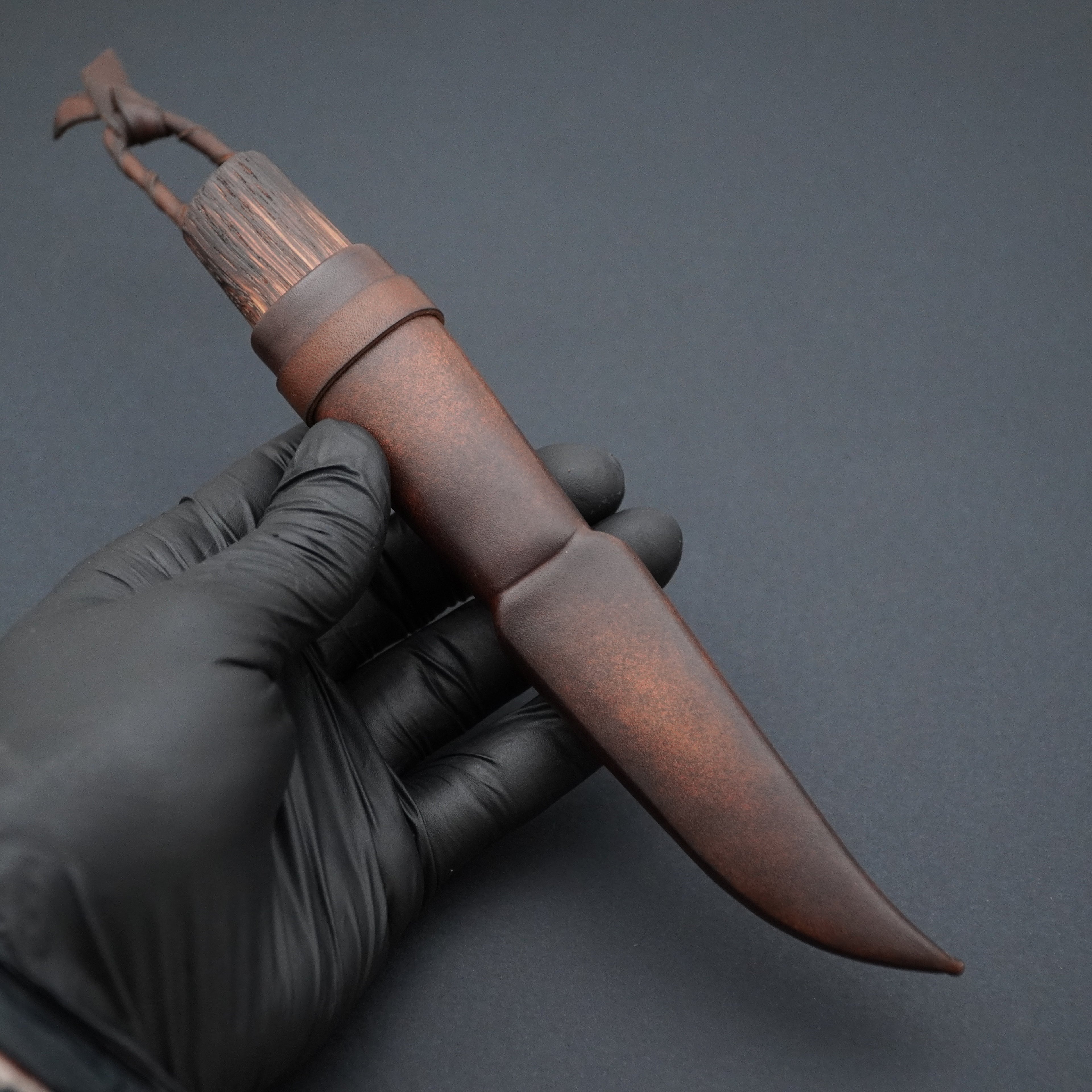 Puukko, poltettu tammi