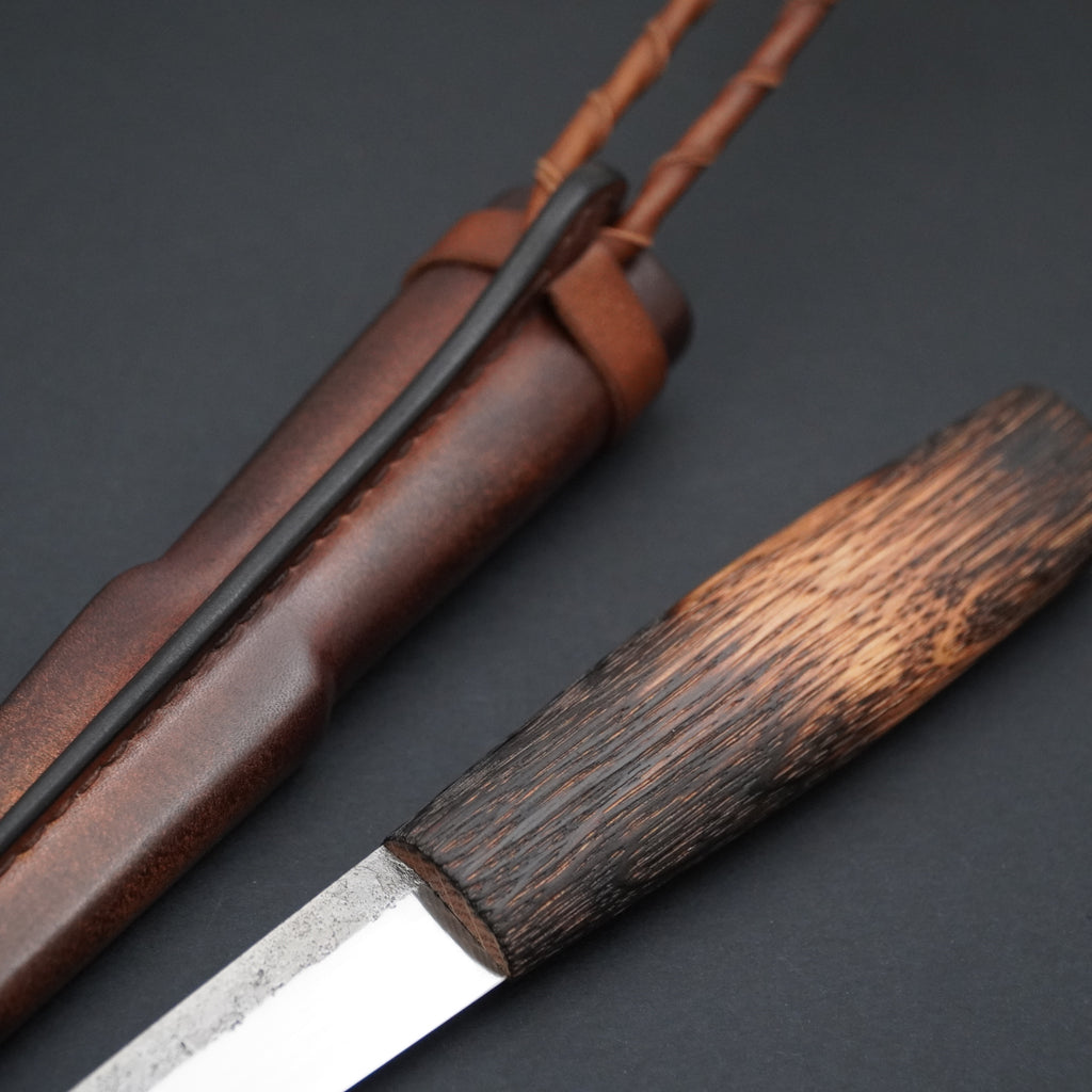 Puukko, poltettu tammi