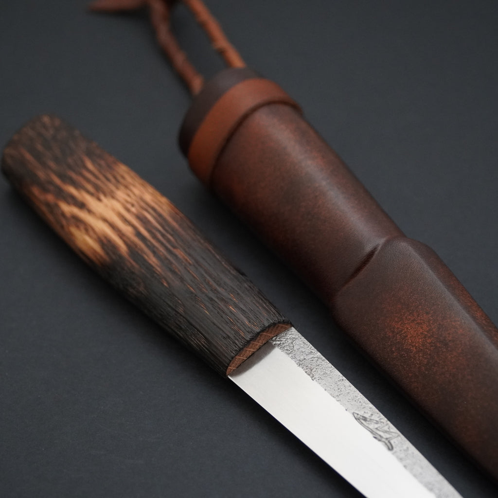 Puukko, poltettu tammi