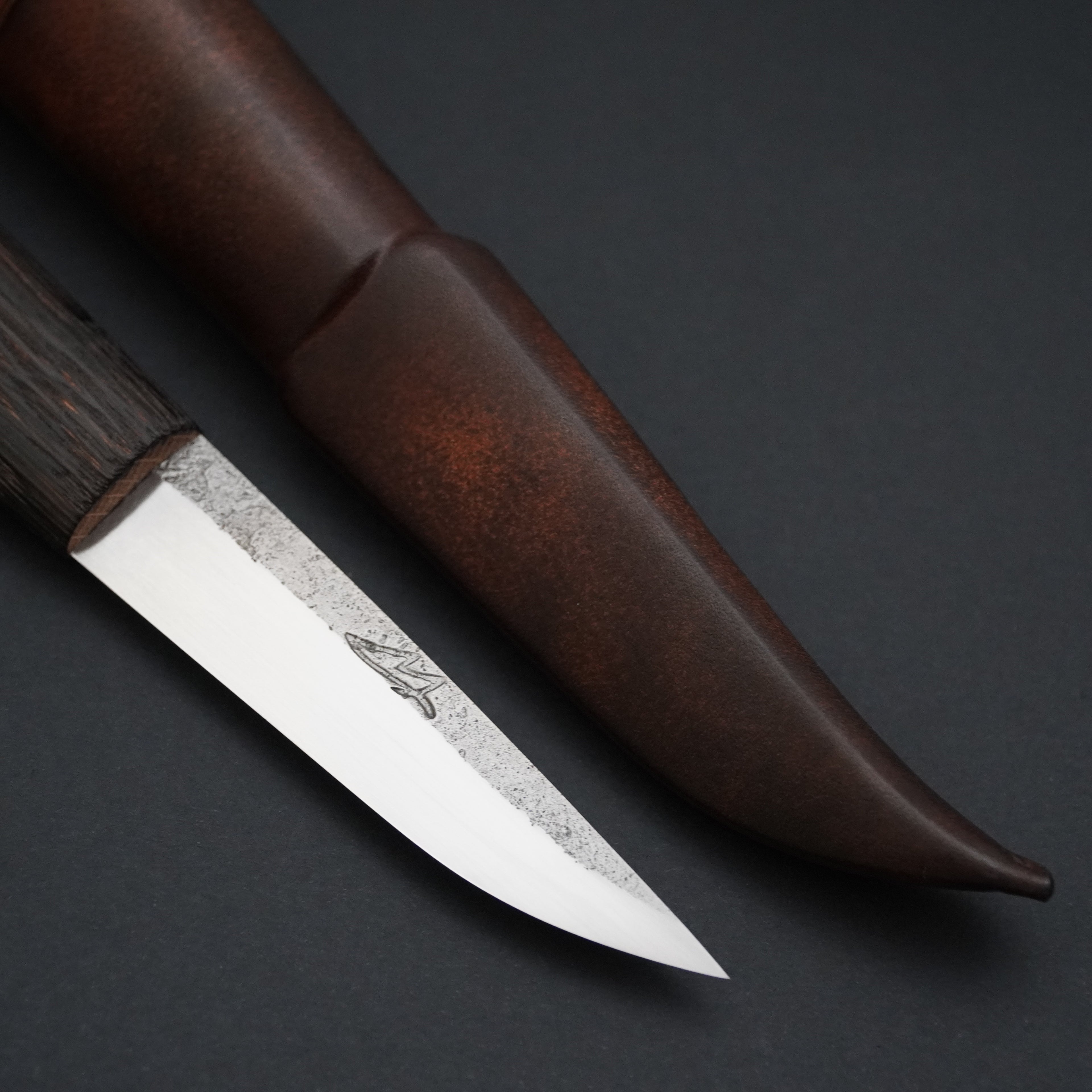 Puukko, poltettu tammi