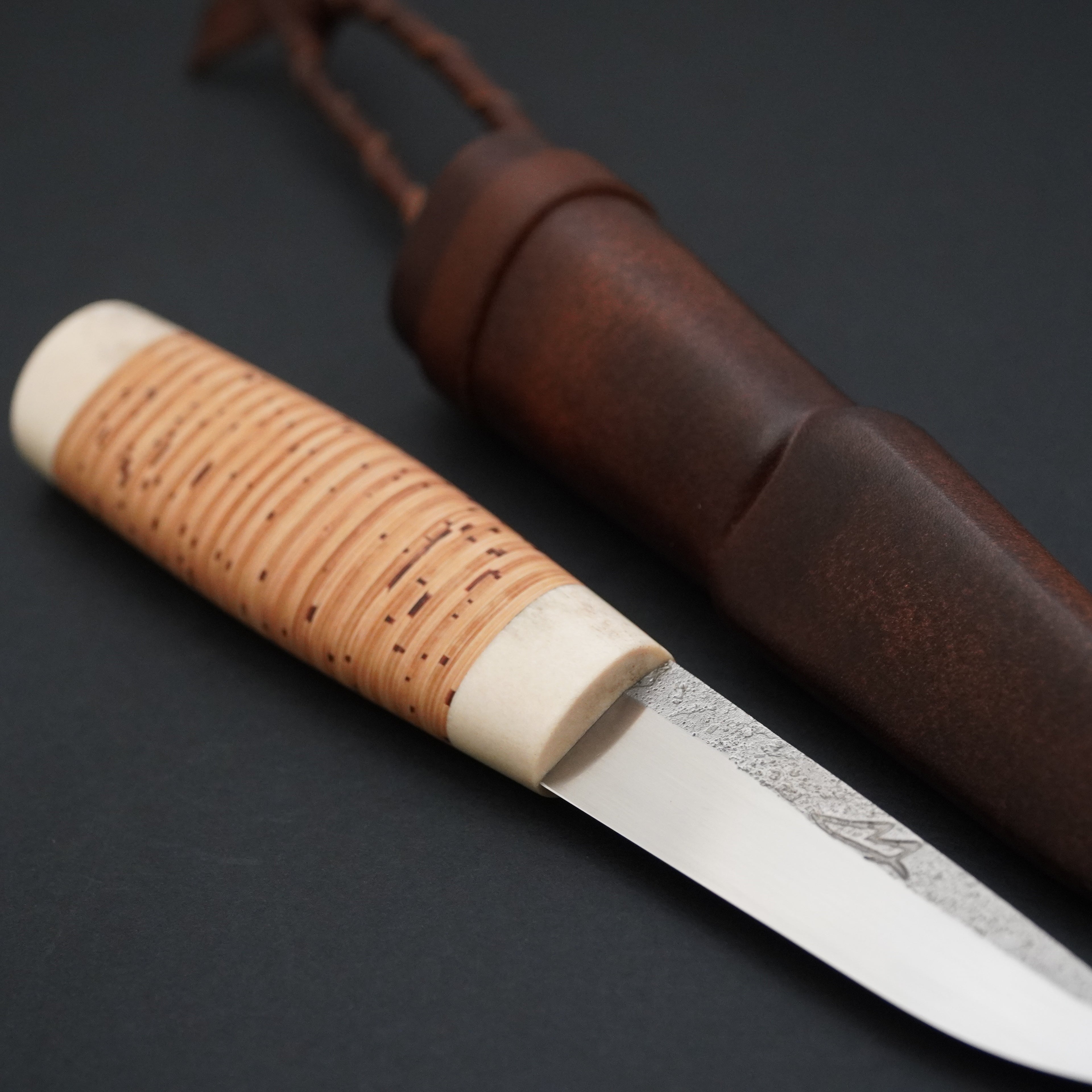 Puukko, moose antler/birch bark