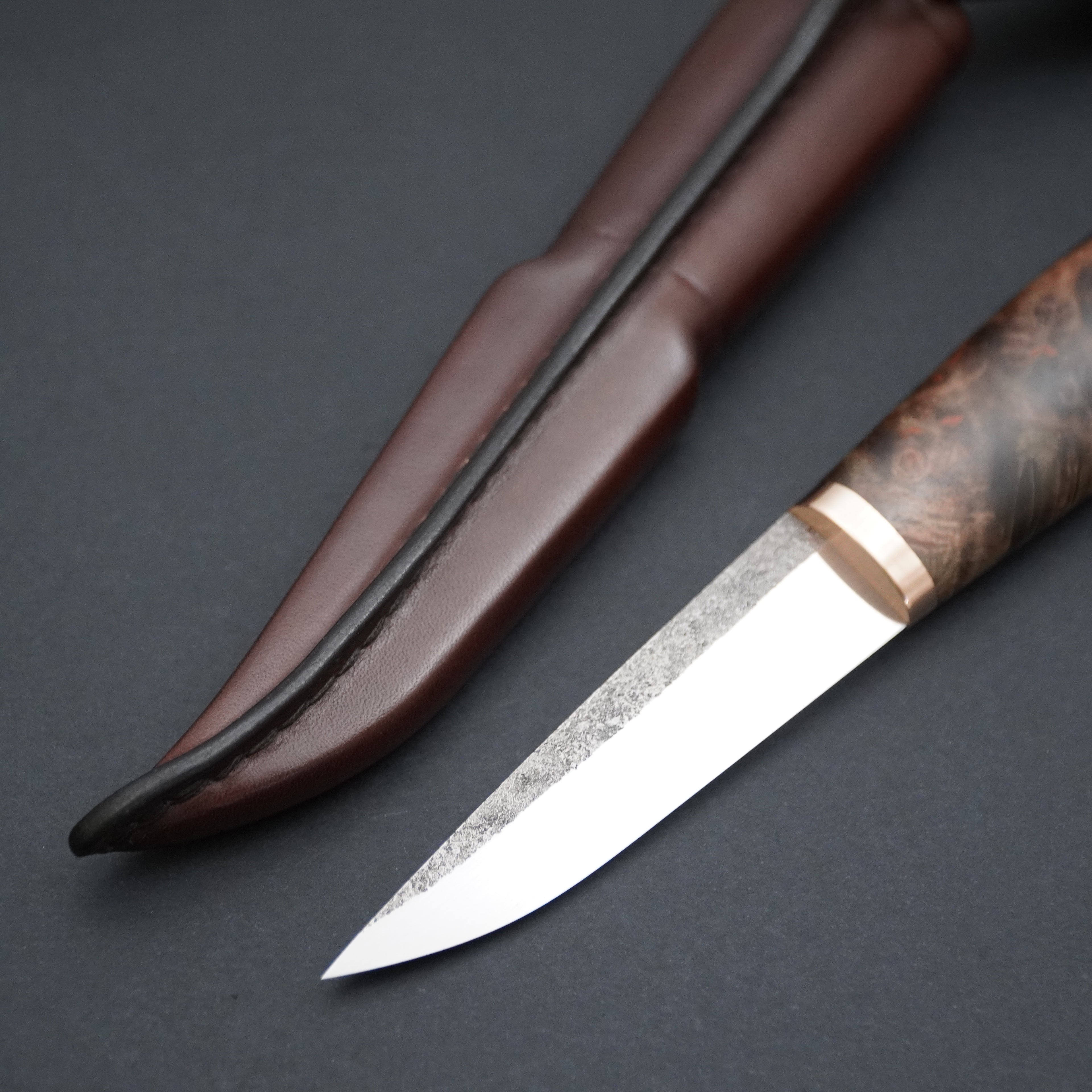 Puukko, stabiloitu vaahteran pahka