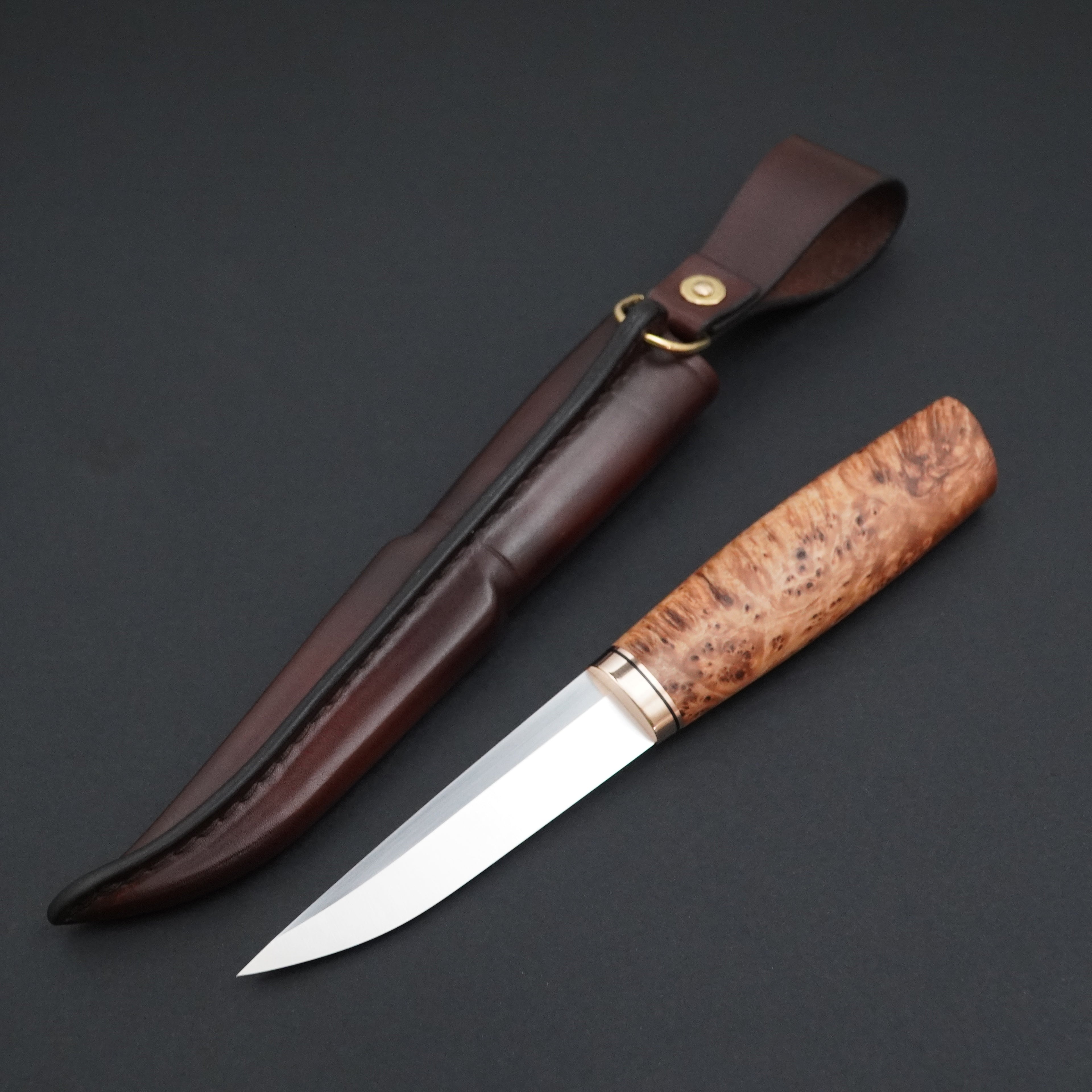 Puukko, lehmuksen juuripahka