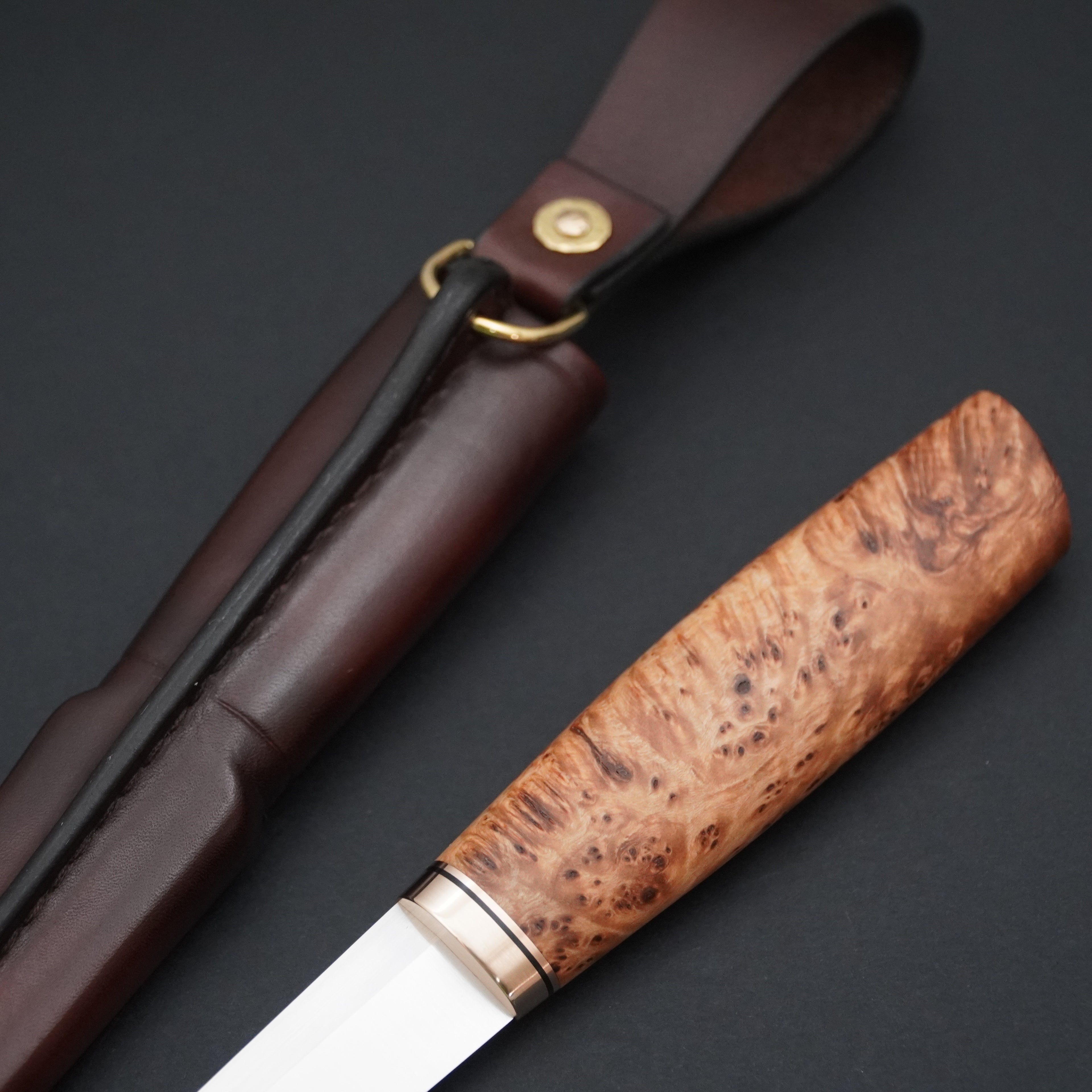 Puukko, lehmuksen juuripahka