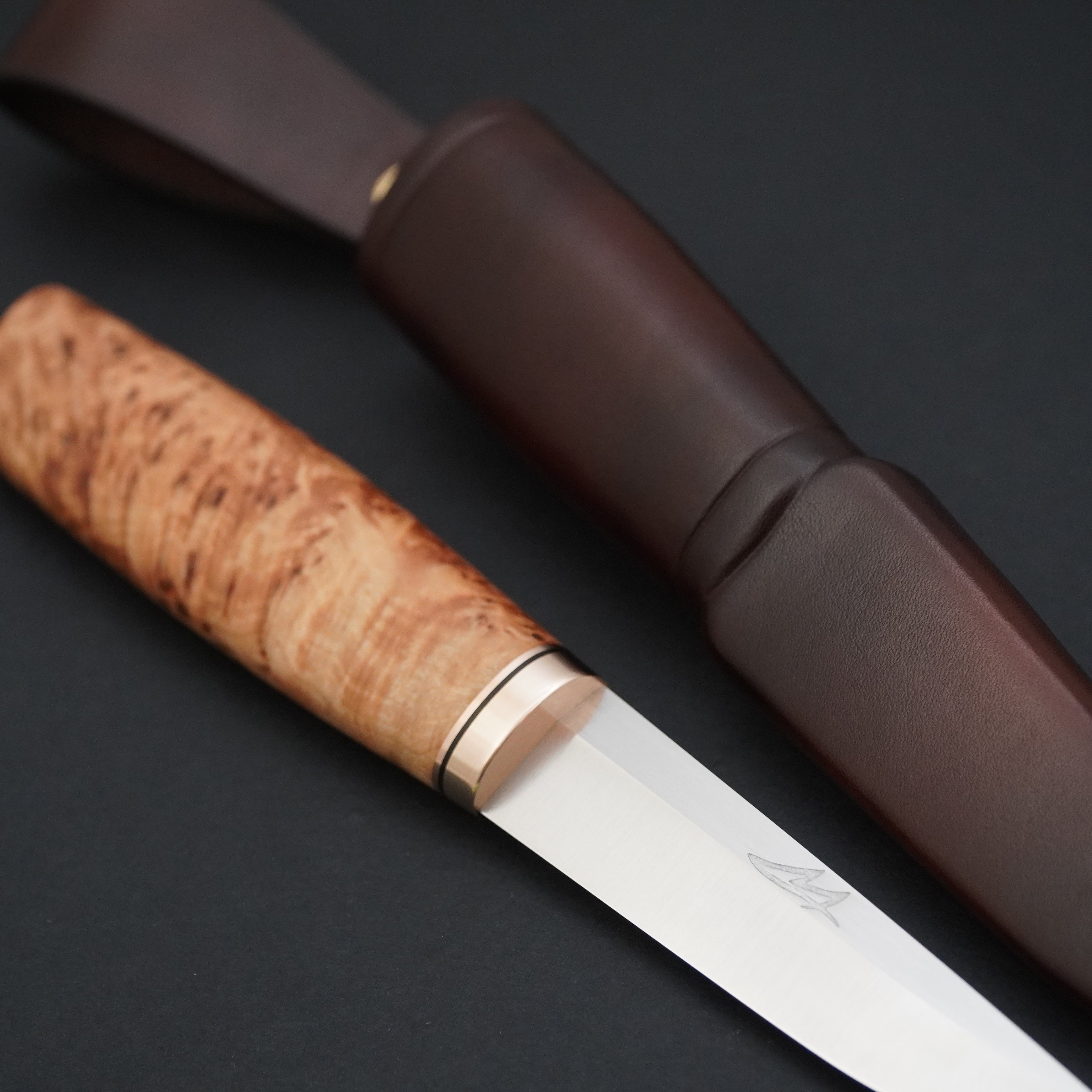 Puukko, lehmuksen juuripahka