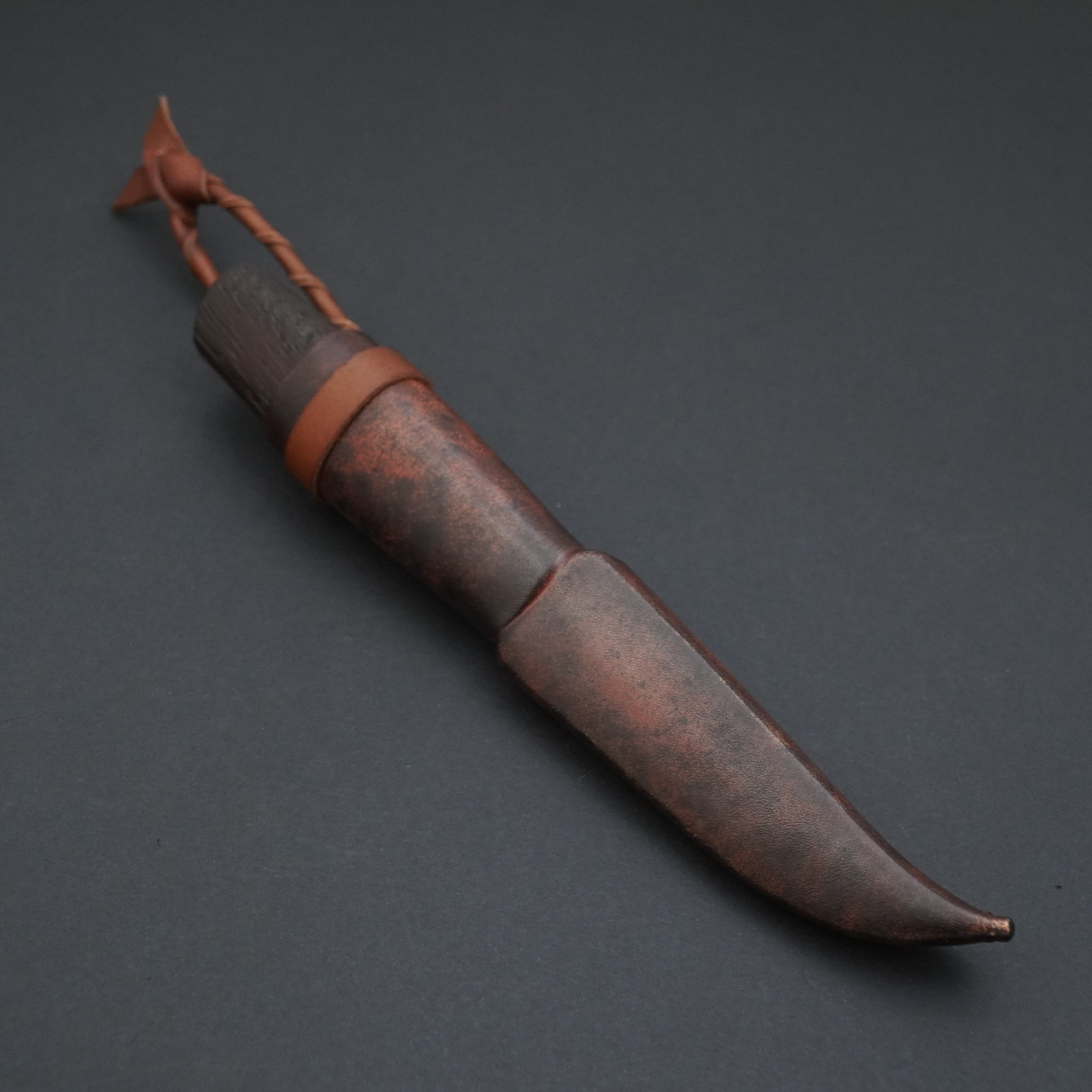 Puukko, harjattu wenge