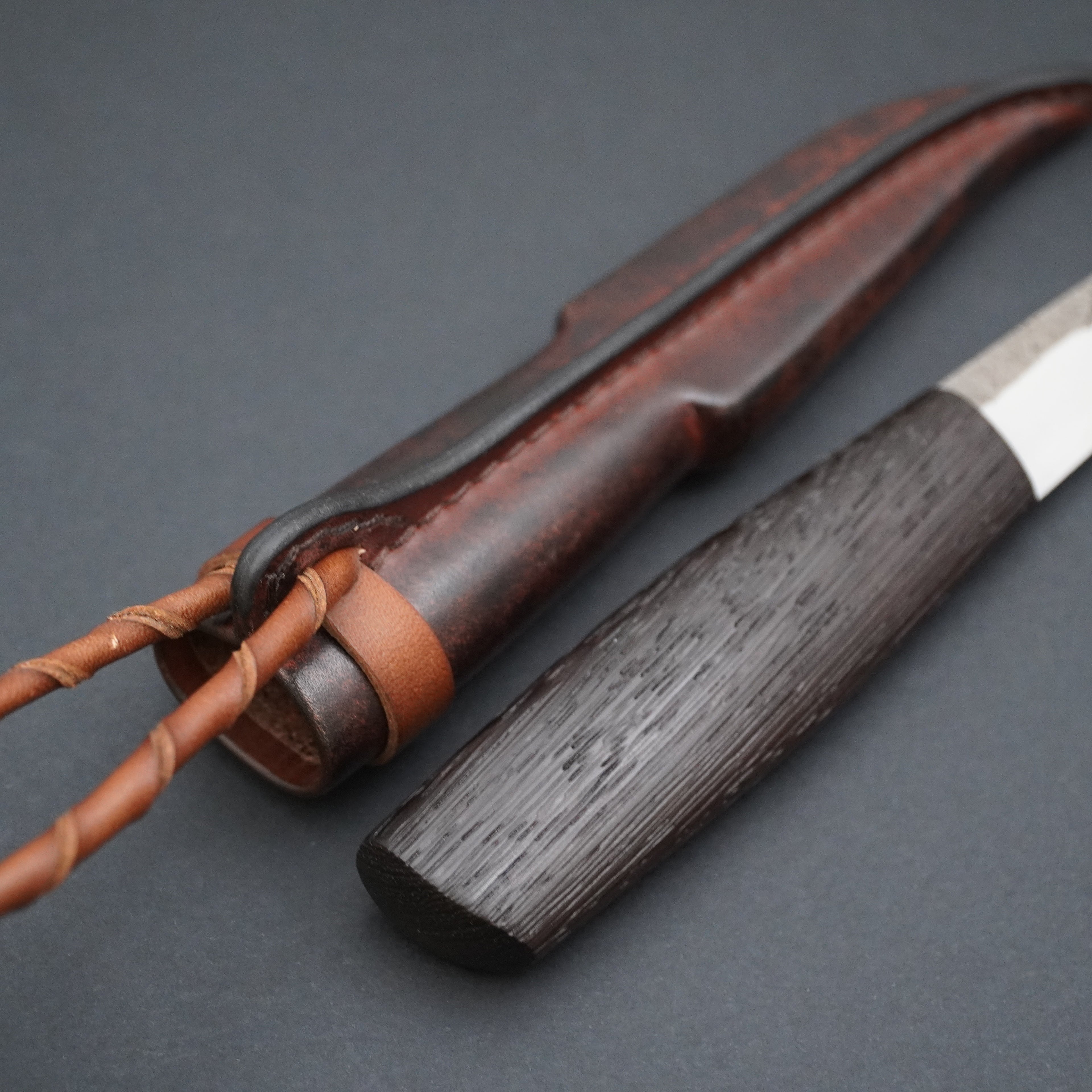 Puukko, harjattu wenge