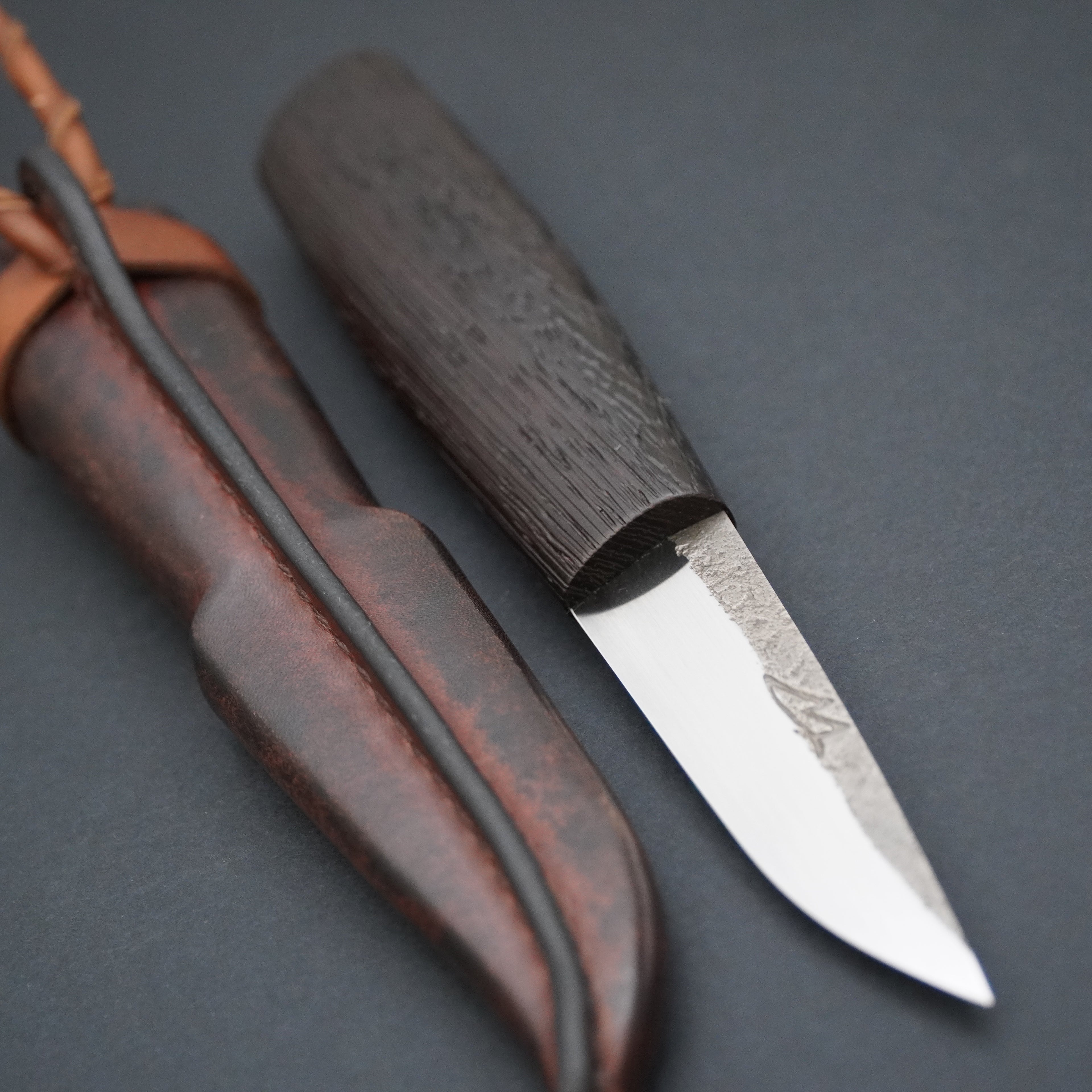 Puukko, harjattu wenge