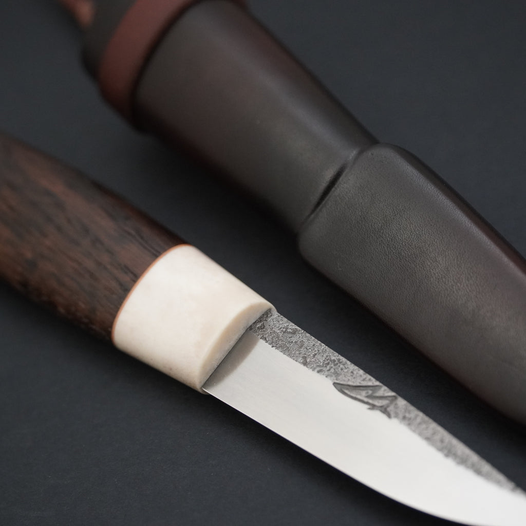 Puukko, hirvensarvi/savutammi