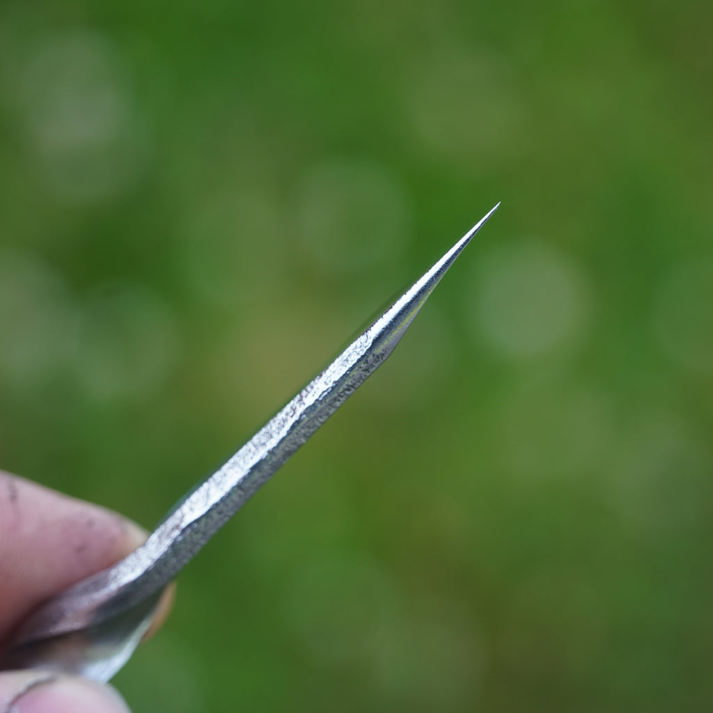 Kiridashi, oikeakätinen