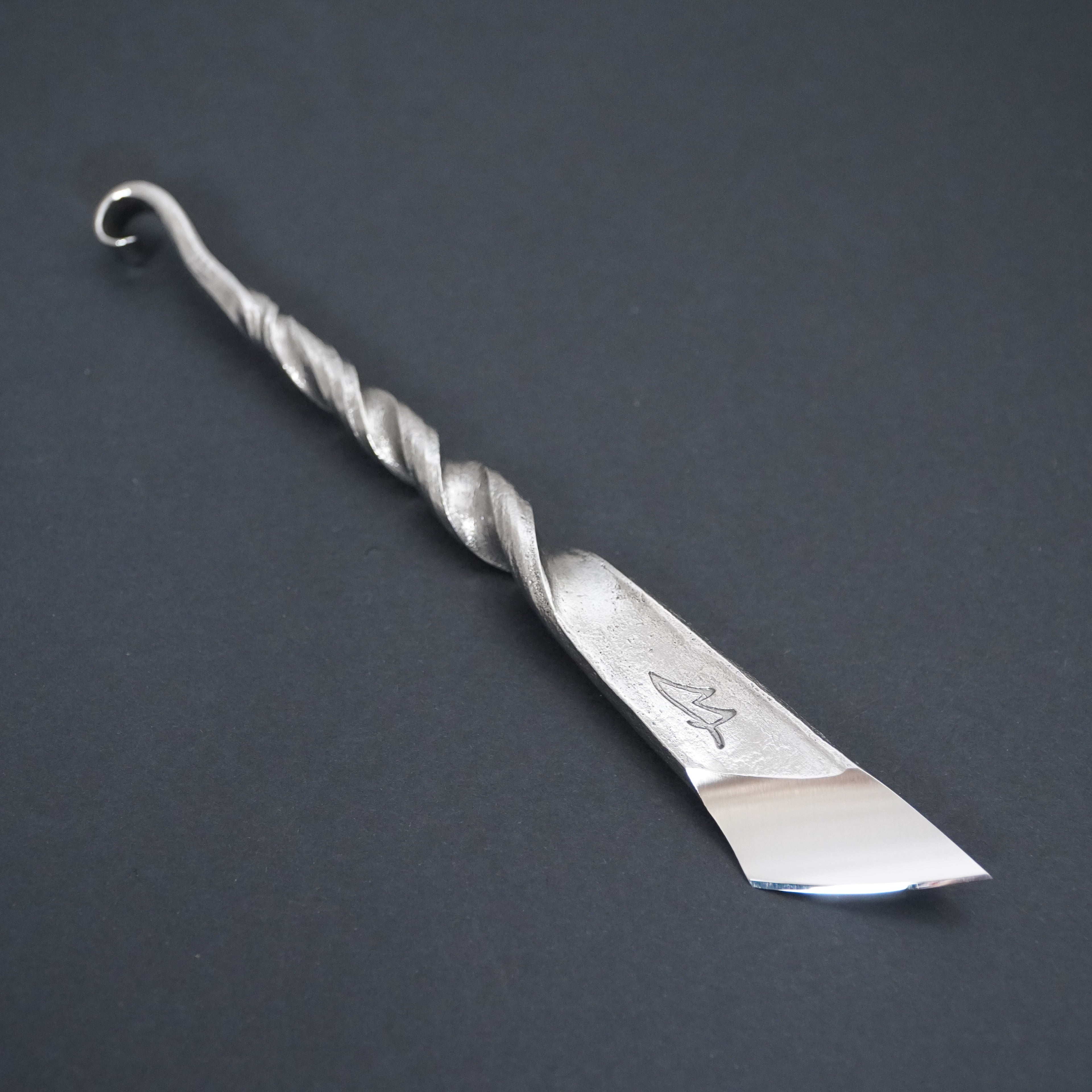 Kiridashi, right handed