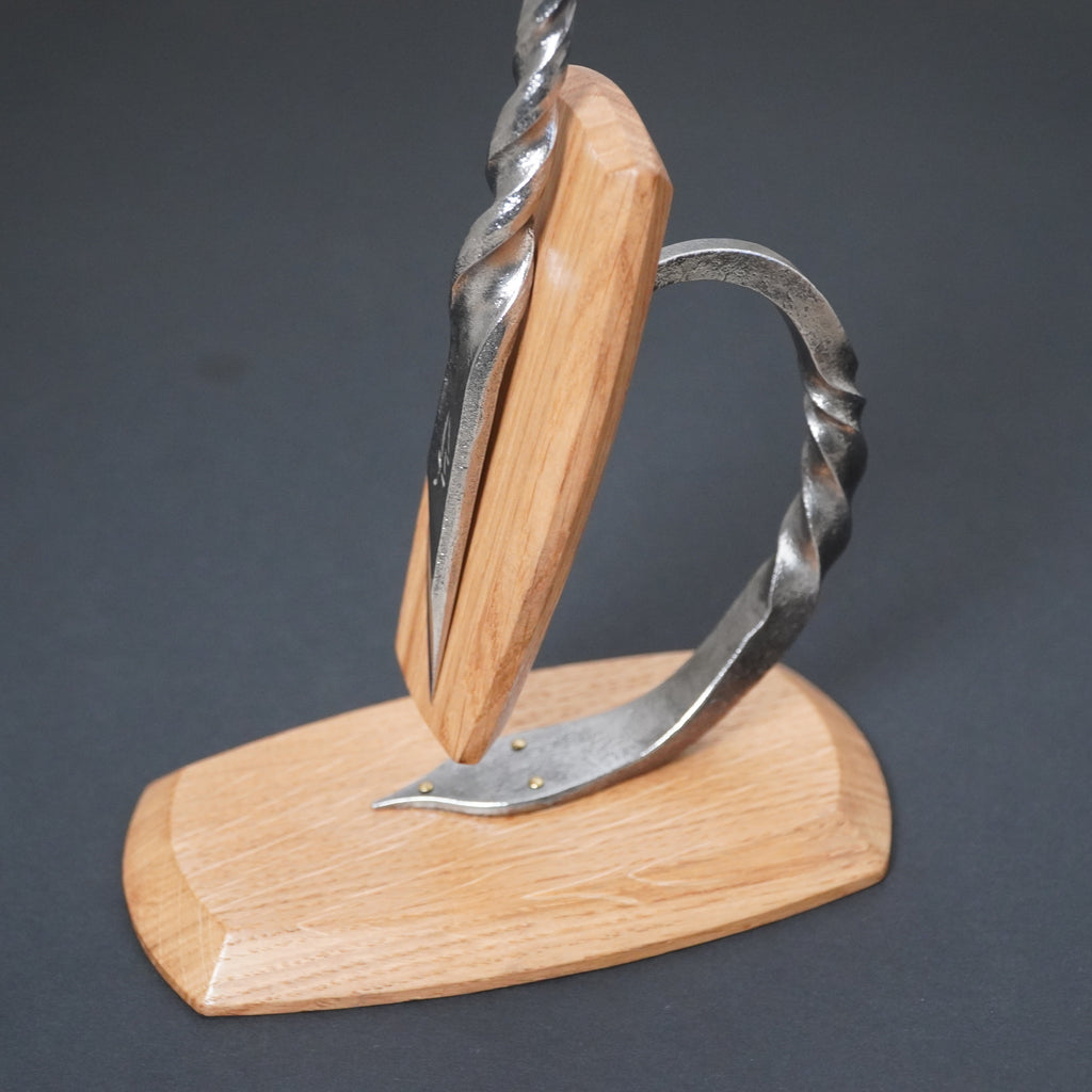 Magnetic knife stand