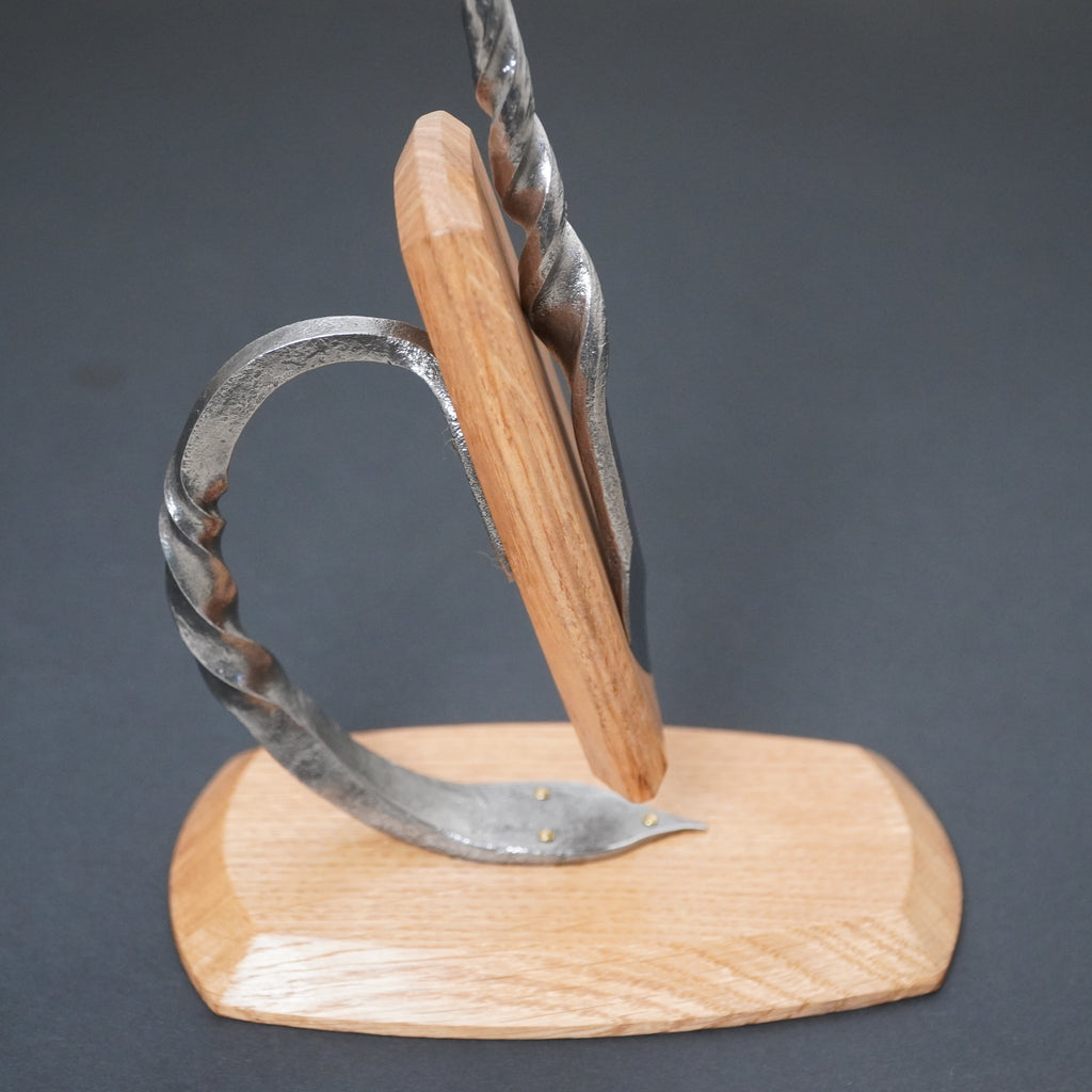 Magnetic knife stand