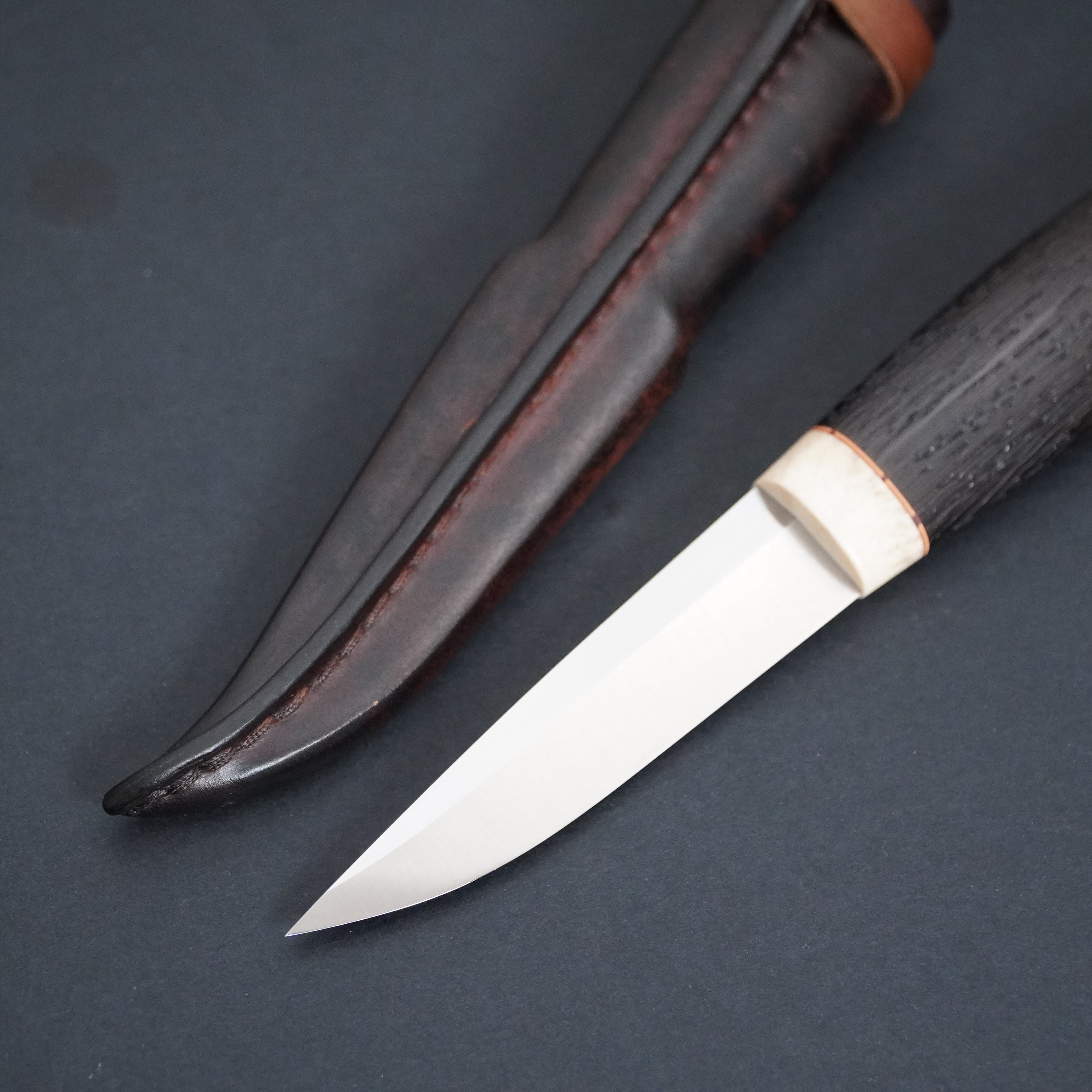 Magnacut puukko, moose antler/ brushed wenge