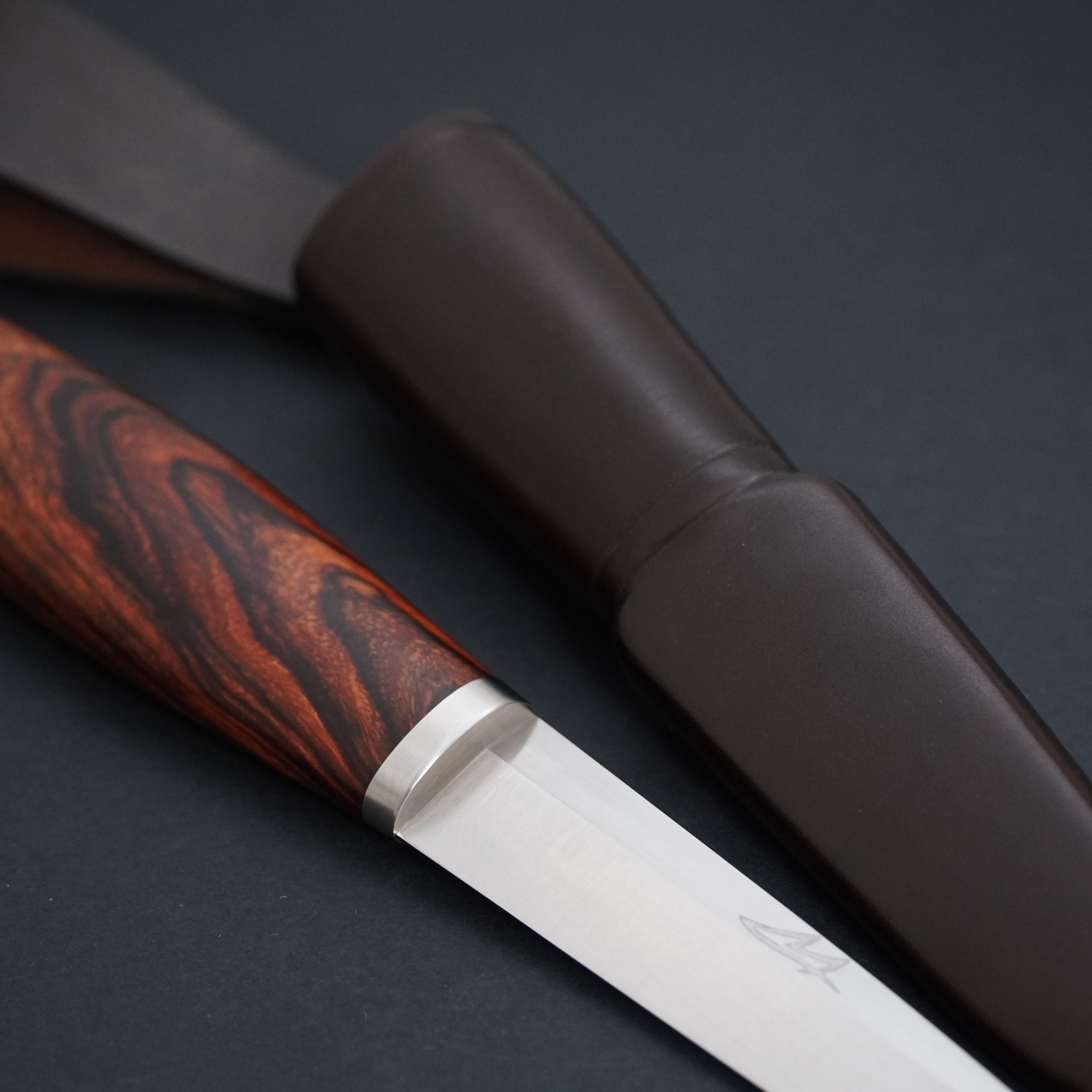 Magnacut puukko, ironwood